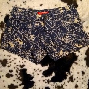 Union Bay shorts size 3 blue floral pattern